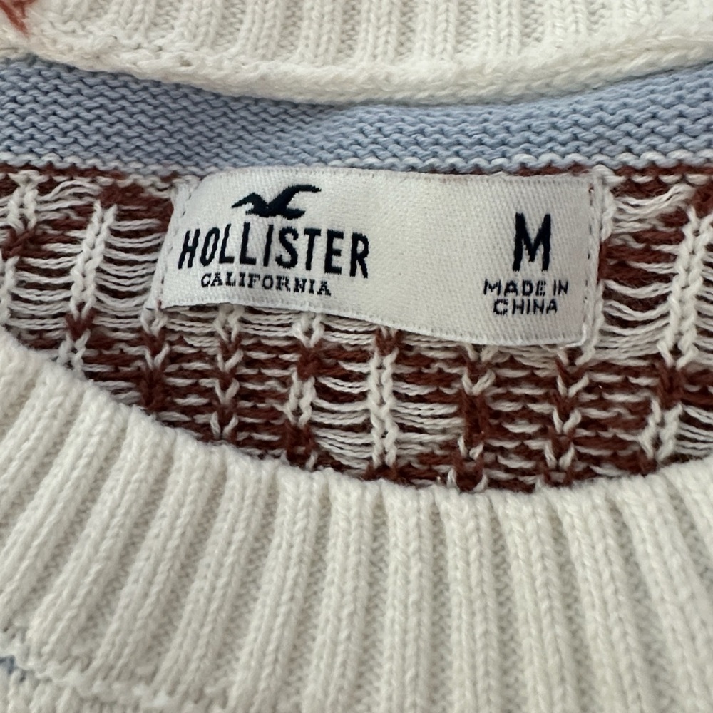 Cozy & Warm Hollister Sweater - Picture 2 of 2